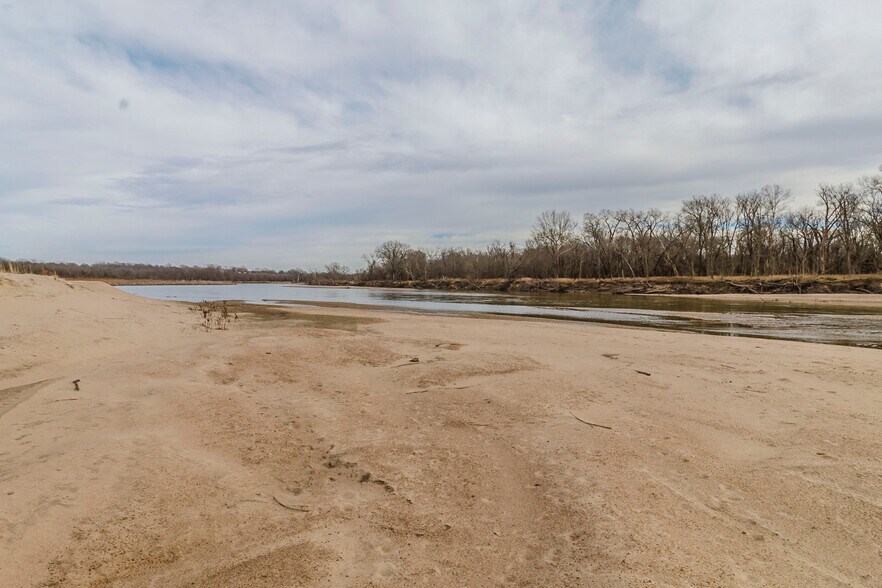 More Photos Of 79+/- Acres on 272nd Rd. Rd @ 41st Rd, Arkansas City Land For Sale