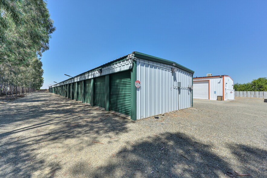 More Photos Of 7965 State Highway 99W, Gerber Self Storage For Sale