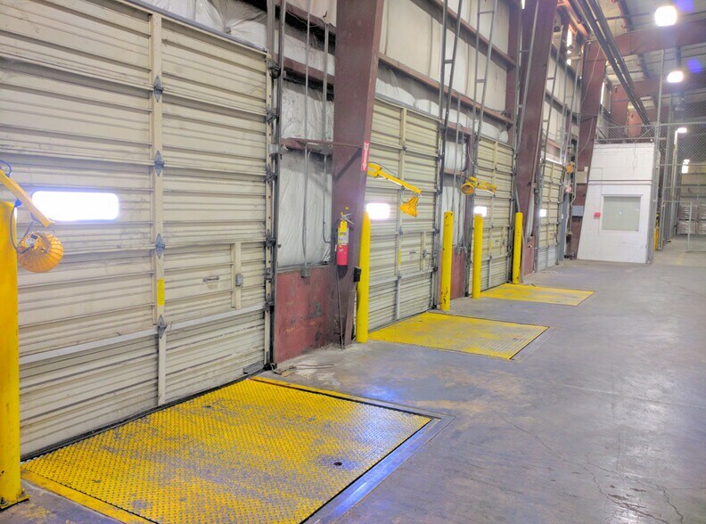 More Photos Of 3600 Formosa Ave, McAllen Distribution For Lease