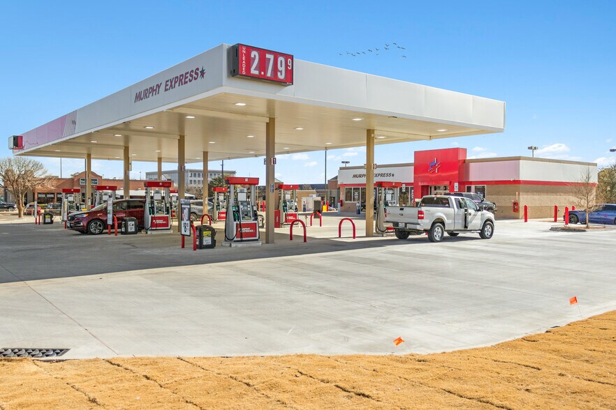 More Photos Of 5113 82nd St, Lubbock Convenience Store For Sale