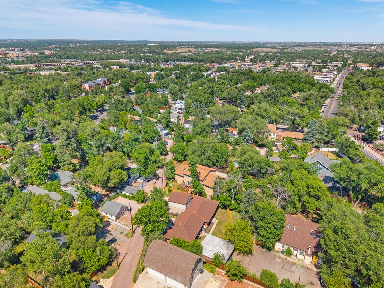 More Photos Of 126 W Cheyenne Rd, Colorado Springs Apartments For Sale
