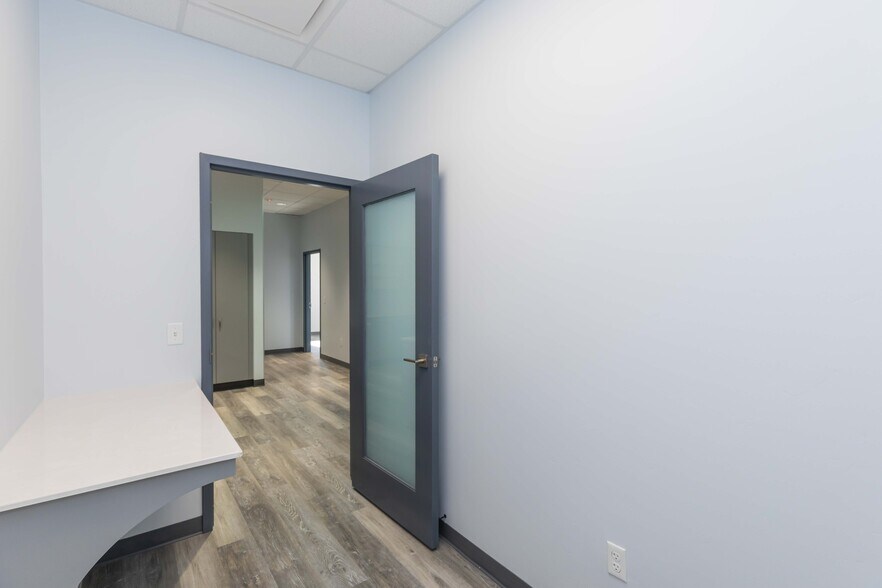 More Photos Of 7629 Hillside Rd, Amarillo Medical For Lease