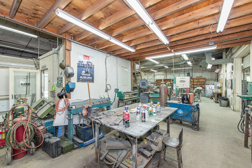 More Photos Of 202 US-46 Rt, Hackettstown Light Manufacturing For Sale