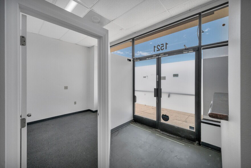 More Photos Of 1501-1521 Cabrillo Ave, Torrance Storefront For Lease