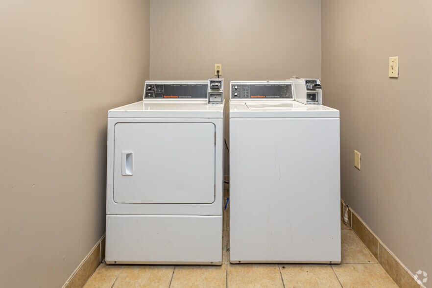More Photos Of 13900 Wilfred Seymour Rd, Ocean Springs Hotel For Sale