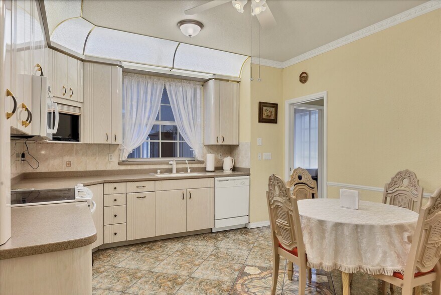 More Photos Of 12209 Cotorro Ave, North Port Specialty For Sale