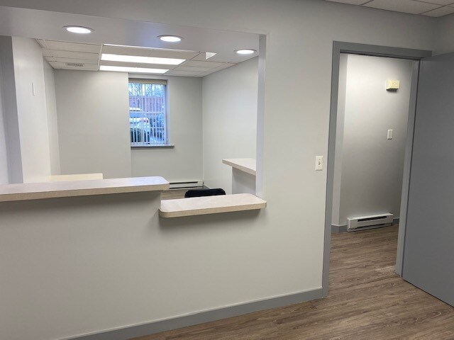 More Photos Of 8 Main St, Flemington Office For Lease