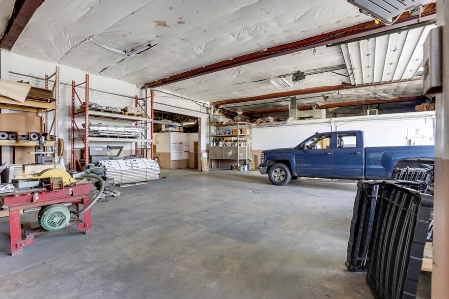 More Photos Of 2591 Harrison Rd, Columbus Warehouse For Sale