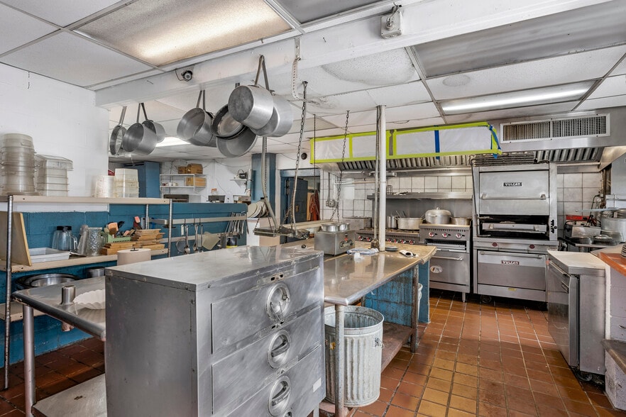 More Photos Of 1332 Susquehanna River Rd, Port Deposit Bar For Sale