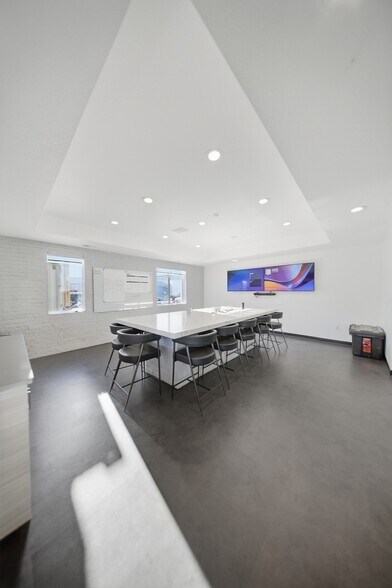 More Photos Of 526 N 400 W, North Salt Lake Office For Sale