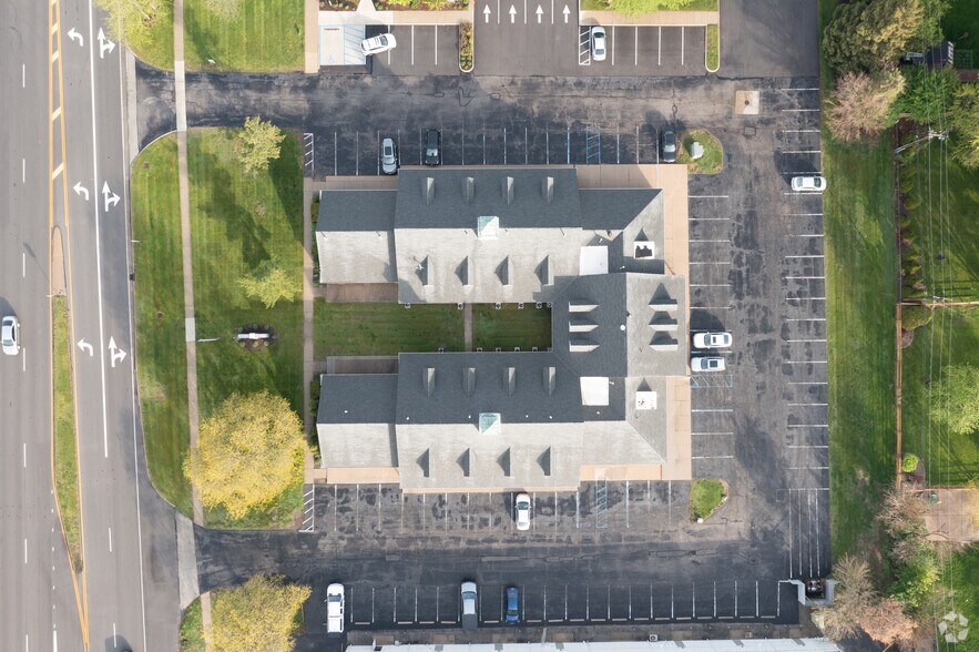More Photos Of 1011 Sandusky St, Perrysburg Office For Lease
