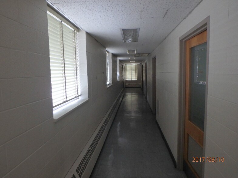 More Photos Of 145 Main Ave, Pineville Post Office For Lease