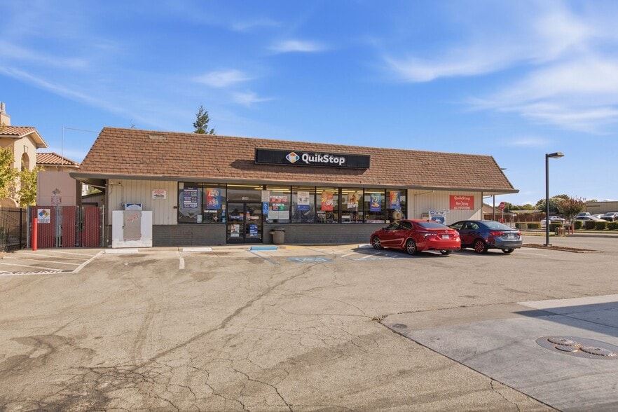 More Photos Of 1300 San Juan Rd, Hollister Service Station For Sale