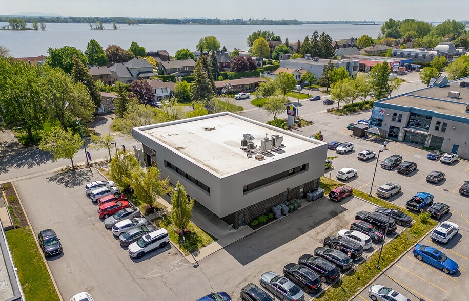 More Photos Of 557 Rue Notre-Dame, Repentigny Office For Sale