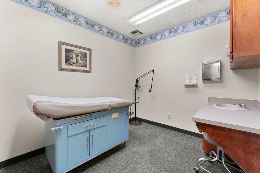 More Photos Of 4150 Nelson Rd, Lake Charles Healthcare For Lease