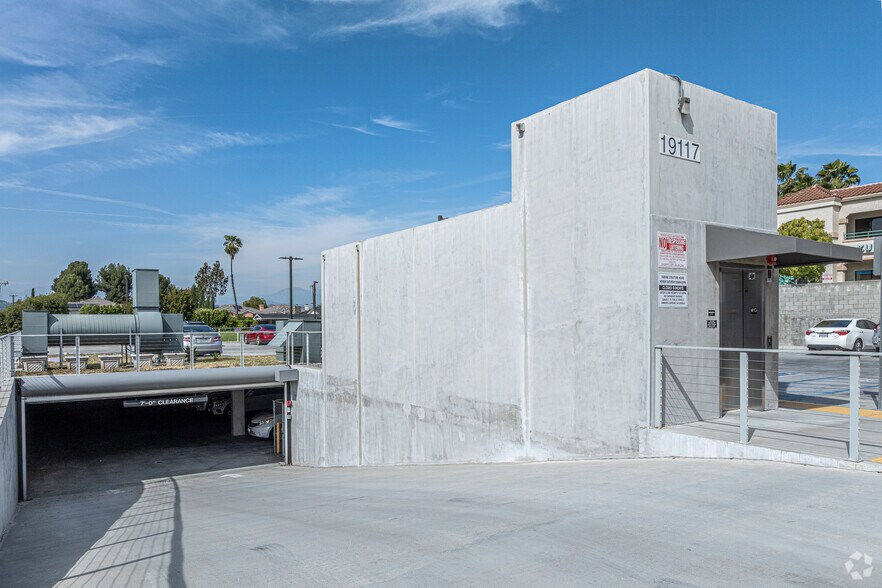 More Photos Of 19115-19117 Colima Rd, Rowland Heights Medical For Lease