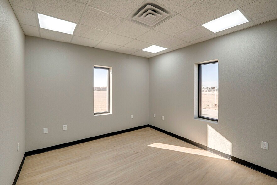 More Photos Of 16791 W Basin St, Odessa Warehouse For Sale