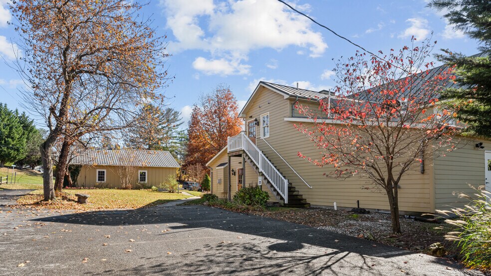 More Photos Of 120 Water St, New Windsor Lodge Meeting Hall For Sale