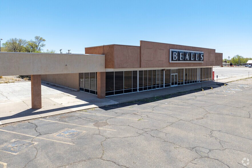 More Photos Of 164 Caldwell Ave, Belen Unknown For Lease