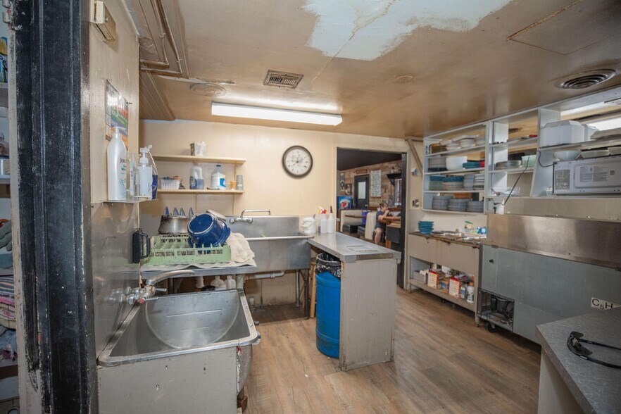 More Photos Of 105 Margaret Speight, Dadeville Restaurant For Sale