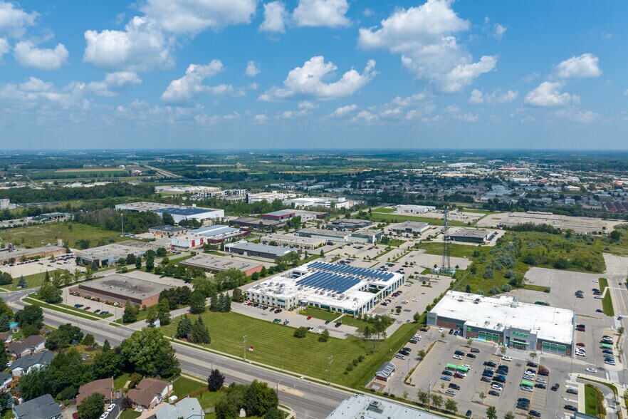 More Photos Of 600 Weber St N, Waterloo Office For Lease