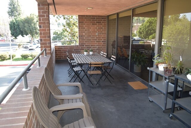 More Photos Of 1577 E Chevy Chase Dr, Glendale Medical For Lease