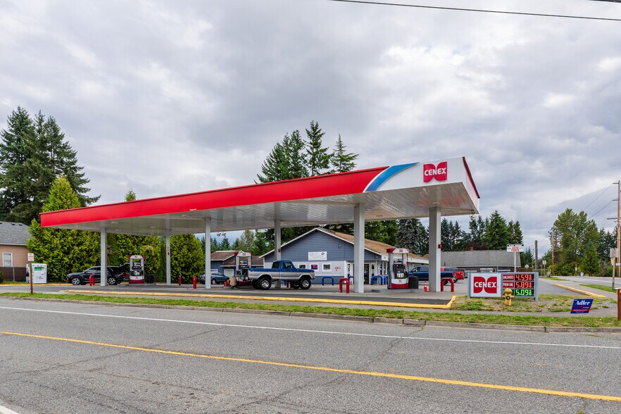 More Photos Of 32632 3rd Ave, Black Diamond Service Station For Sale