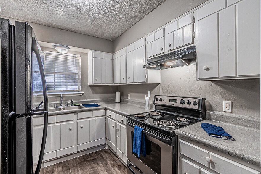More Photos Of 6625 S Hulen St, Fort Worth Apartments For Sale