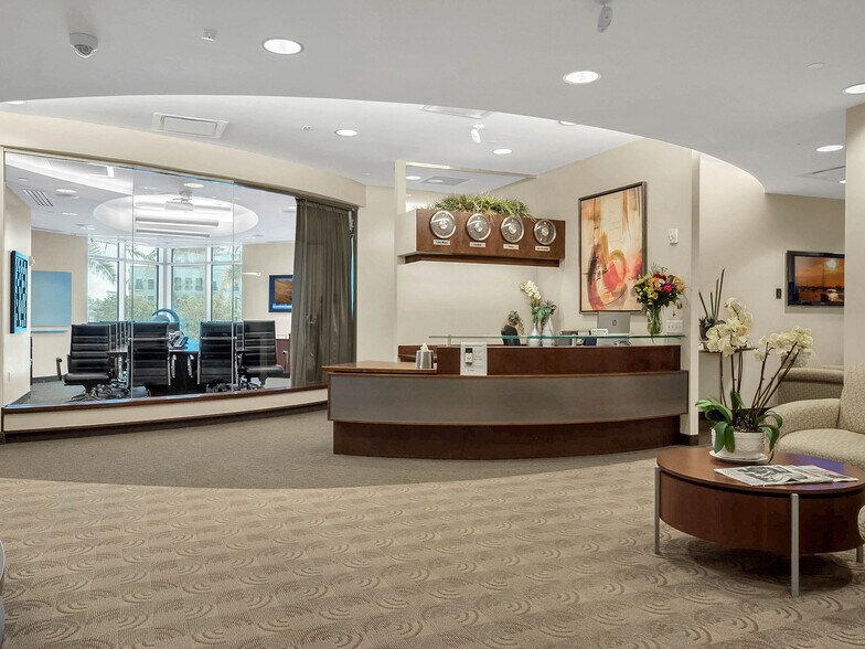 More Photos Of 1540 International Pky, Lake Mary Office For Lease