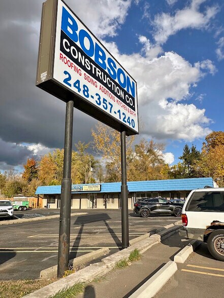More Photos Of 24470 Telegraph Rd, Southfield Office For Sale