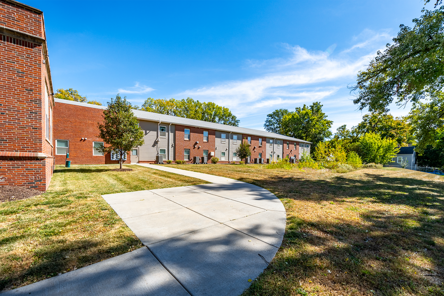 More Photos Of 25 S Linden Ave, Council Bluffs Apartments For Sale