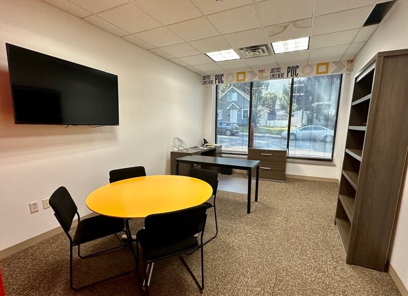 More Photos Of 3650 N Fremont Ave, Minneapolis Office For Sale