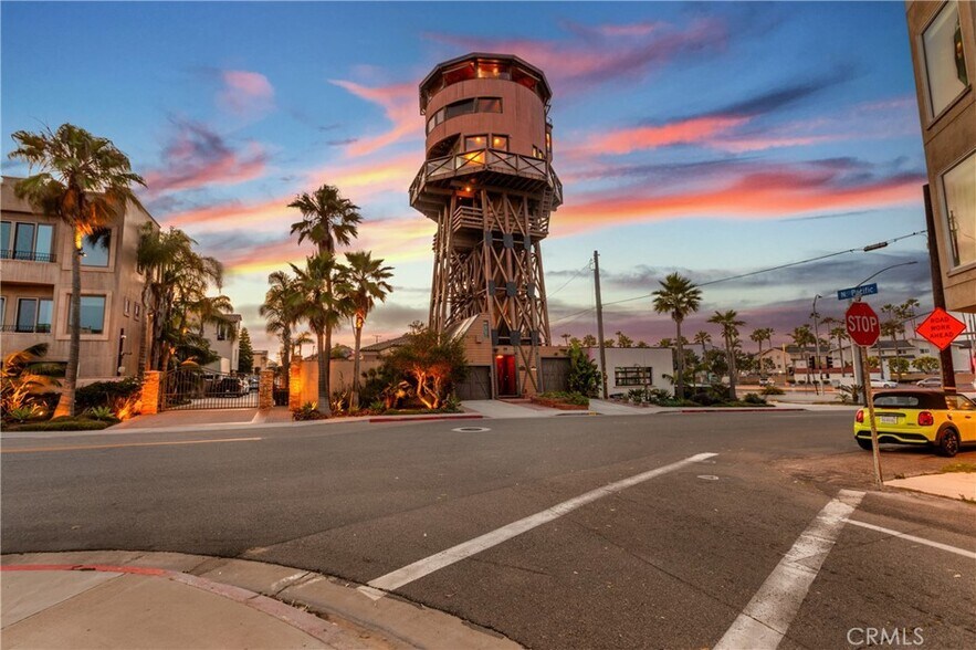 More Photos Of 1 Anderson St, Seal Beach Specialty For Sale