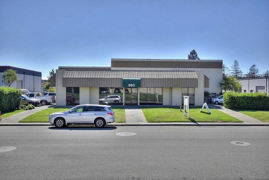 Primary Photo Of 963 Transport Way, Petaluma Office For Lease