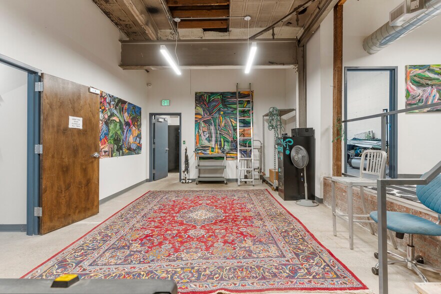 More Photos Of 621 S Kenosha Ave, Tulsa Auto Repair For Sale