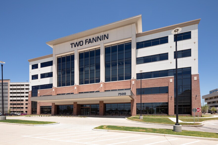 More Photos Of 7500 Fannin St, Houston Medical For Lease