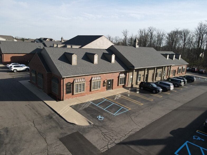 More Photos Of 37601-37649 Pembroke Ave, Livonia Office For Lease