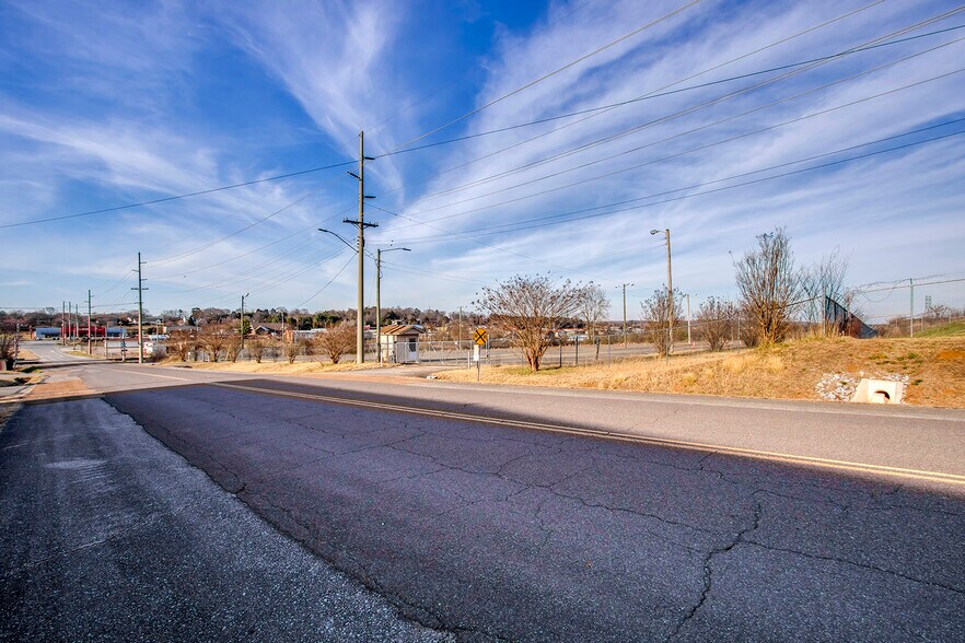 More Photos Of 2111 Redfern Dr, Athens Land For Lease