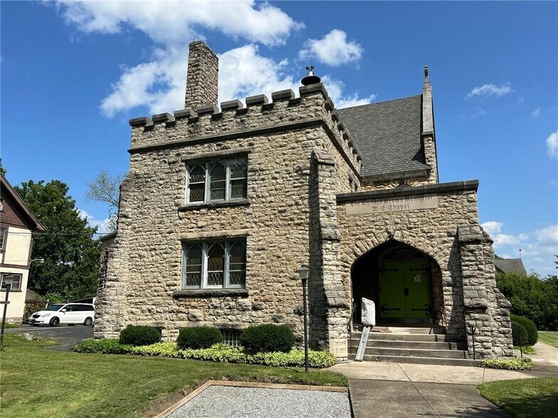 More Photos Of 1205 Elm St, Youngstown Religious Facility For Sale