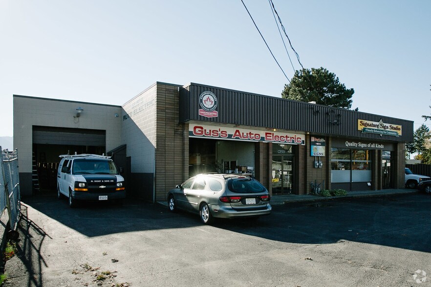 Primary Photo Of 45940 Railway Ave, Chilliwack Auto Repair For Sale