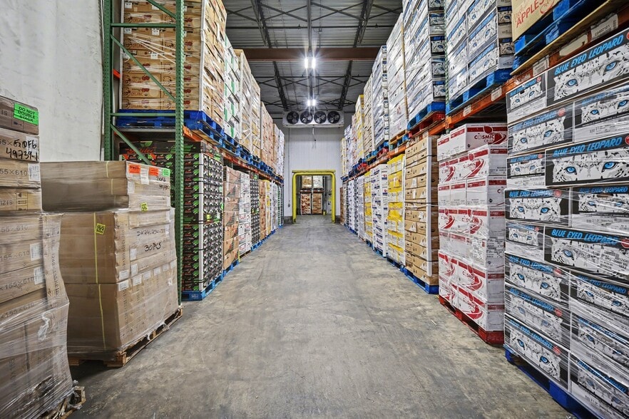 More Photos Of 10810 Withers Cove Park Dr, Charlotte Warehouse For Lease