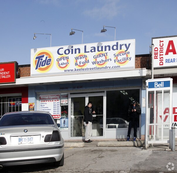 More Photos Of 2861-2875 Keele St, Toronto Department Store For Sale