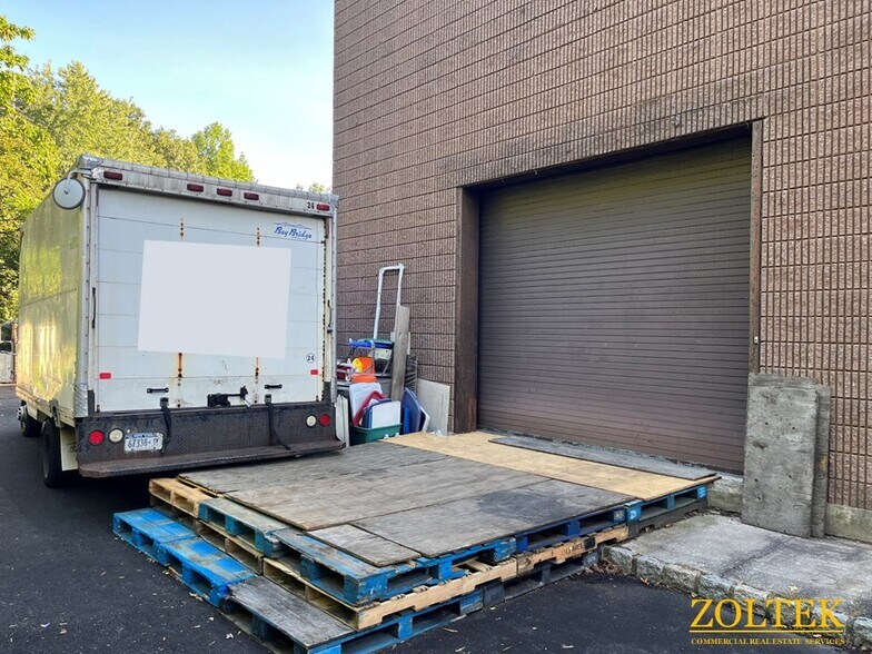 More Photos Of 153 N Kinderkamack Rd, Montvale Freestanding For Lease