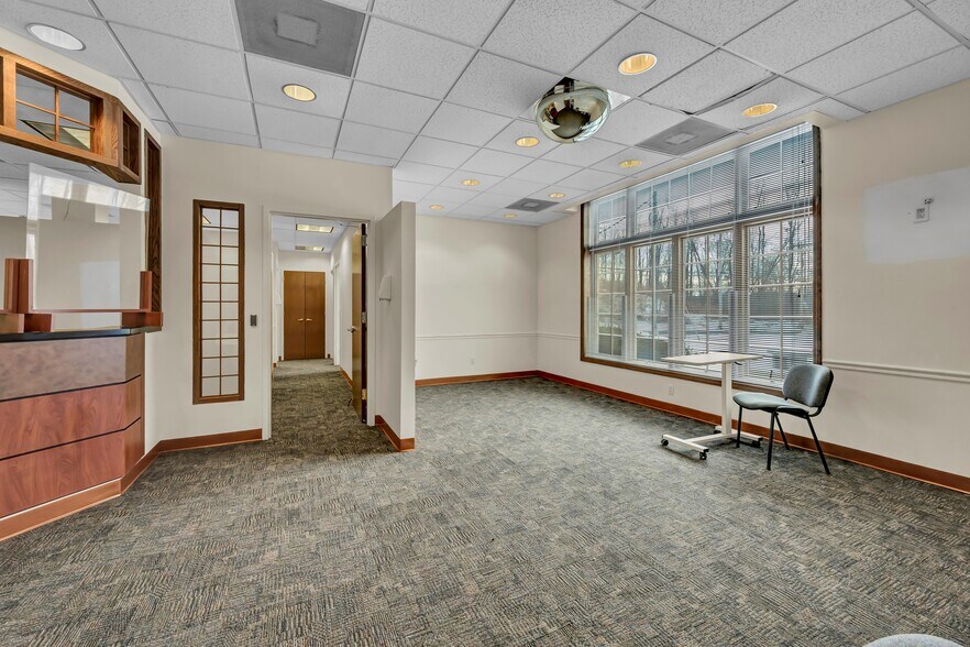More Photos Of 48 Route 6, Yorktown Heights Medical For Sale