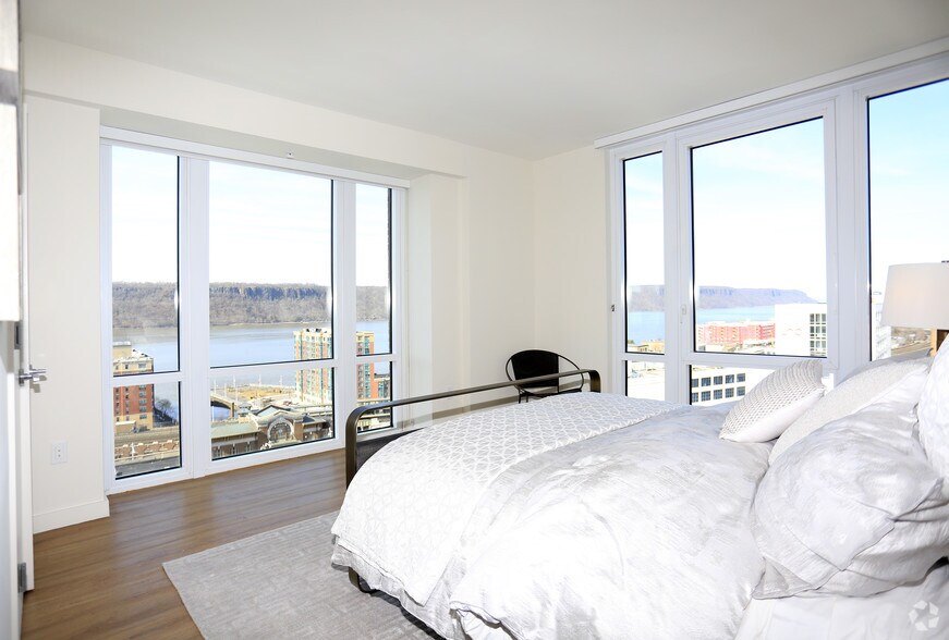 More Photos Of 50 Nepperhan St, Yonkers Apartments For Lease