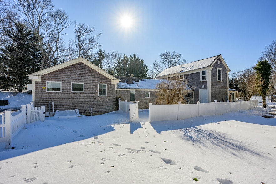 More Photos Of 88, 86A, & 86B MA-6A, Orleans Apartments For Sale