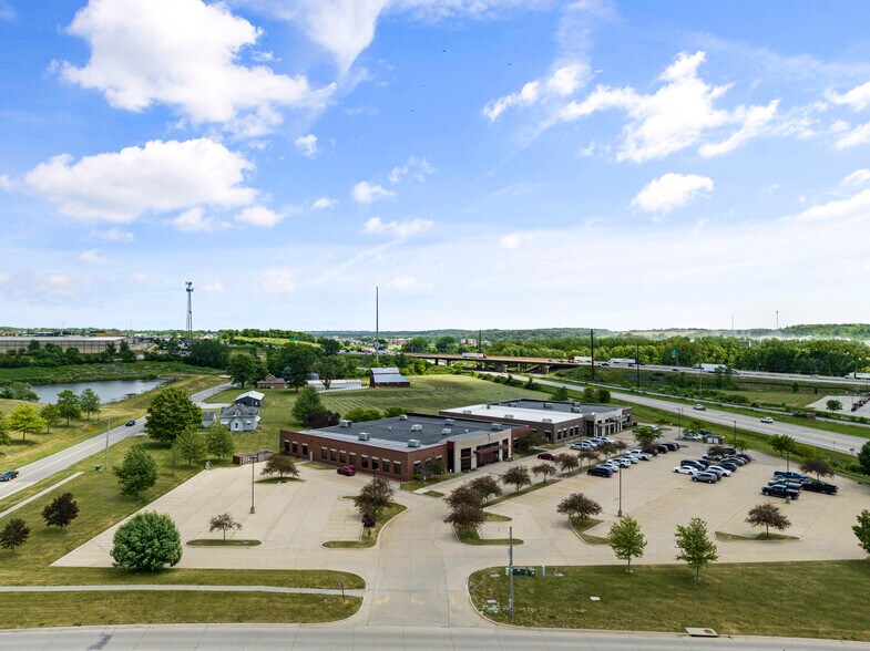 More Photos Of 2303 Jones Blvd, Coralville Office For Lease