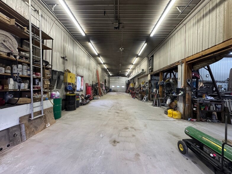 More Photos Of 50 Dalley Rd, Riverton Warehouse For Sale