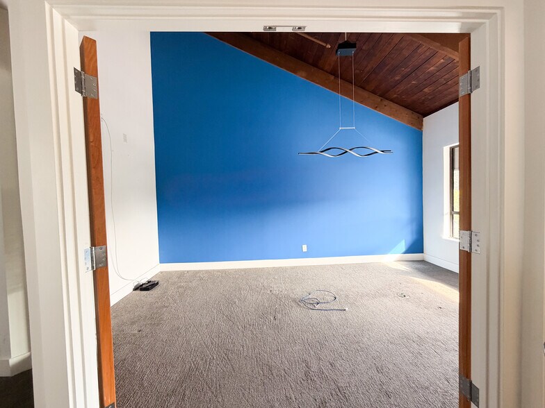 More Photos Of 644 N Santa Cruz Ave, Los Gatos Office For Sale