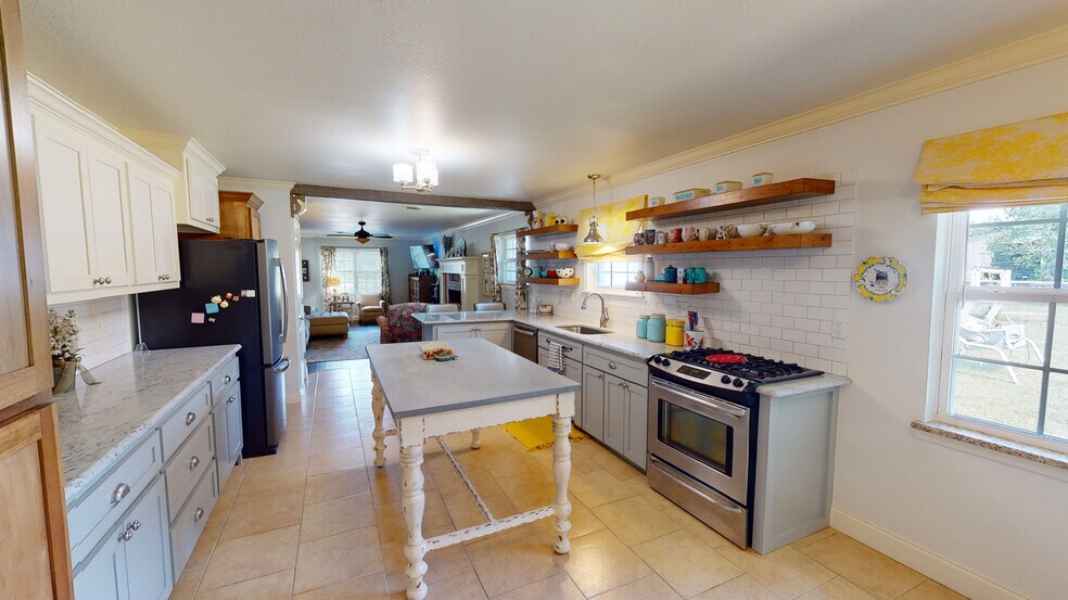 More Photos Of 16712 County Road 1580, Ada Sports And Entertainment For Sale